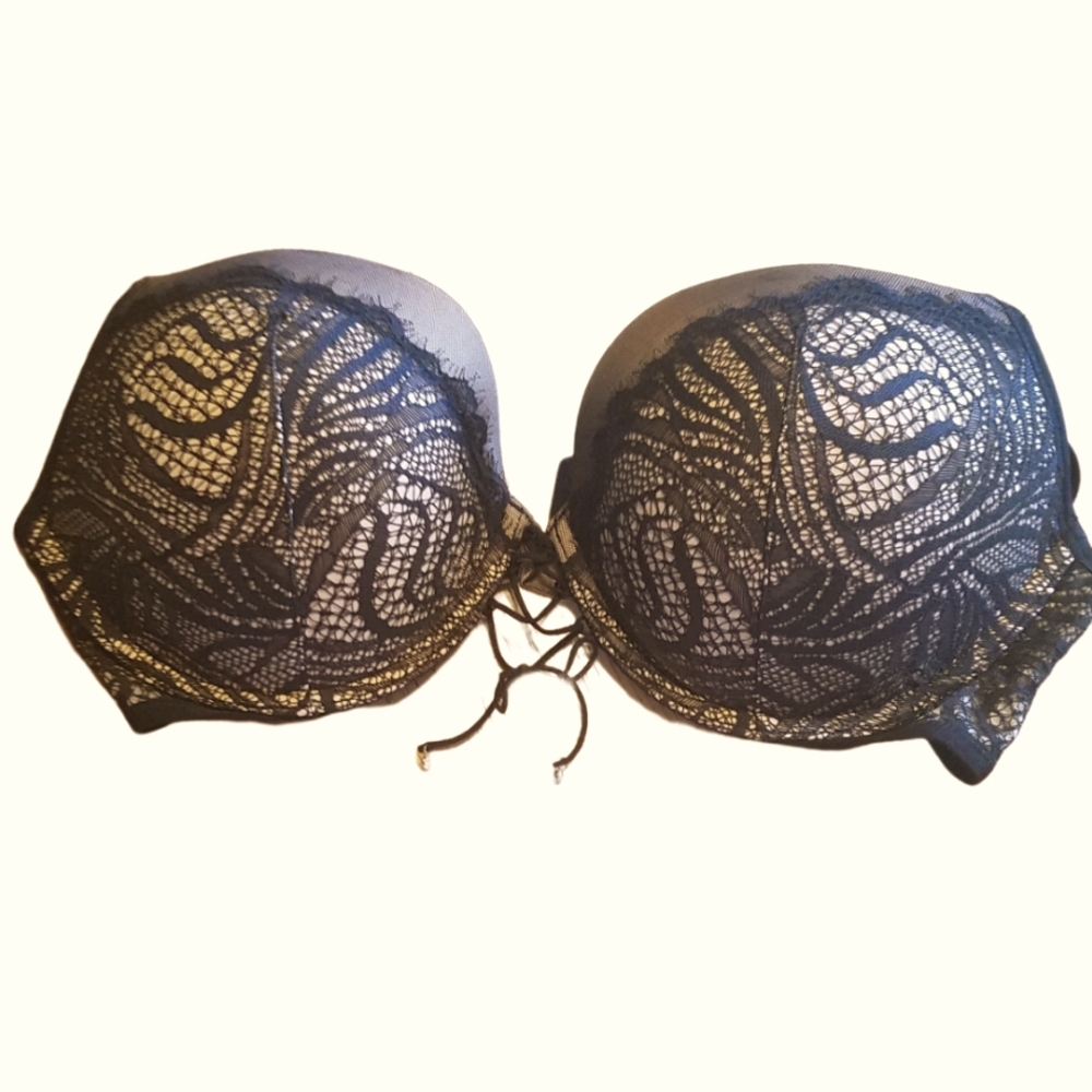 Victoria's Secret Lace Overlay Taupe and Black Bra Size 38C NWT